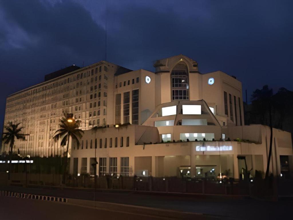 Hotel Ruposhi Bangla Dhaka Bagian luar foto