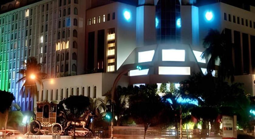 Hotel Ruposhi Bangla Dhaka Bagian luar foto